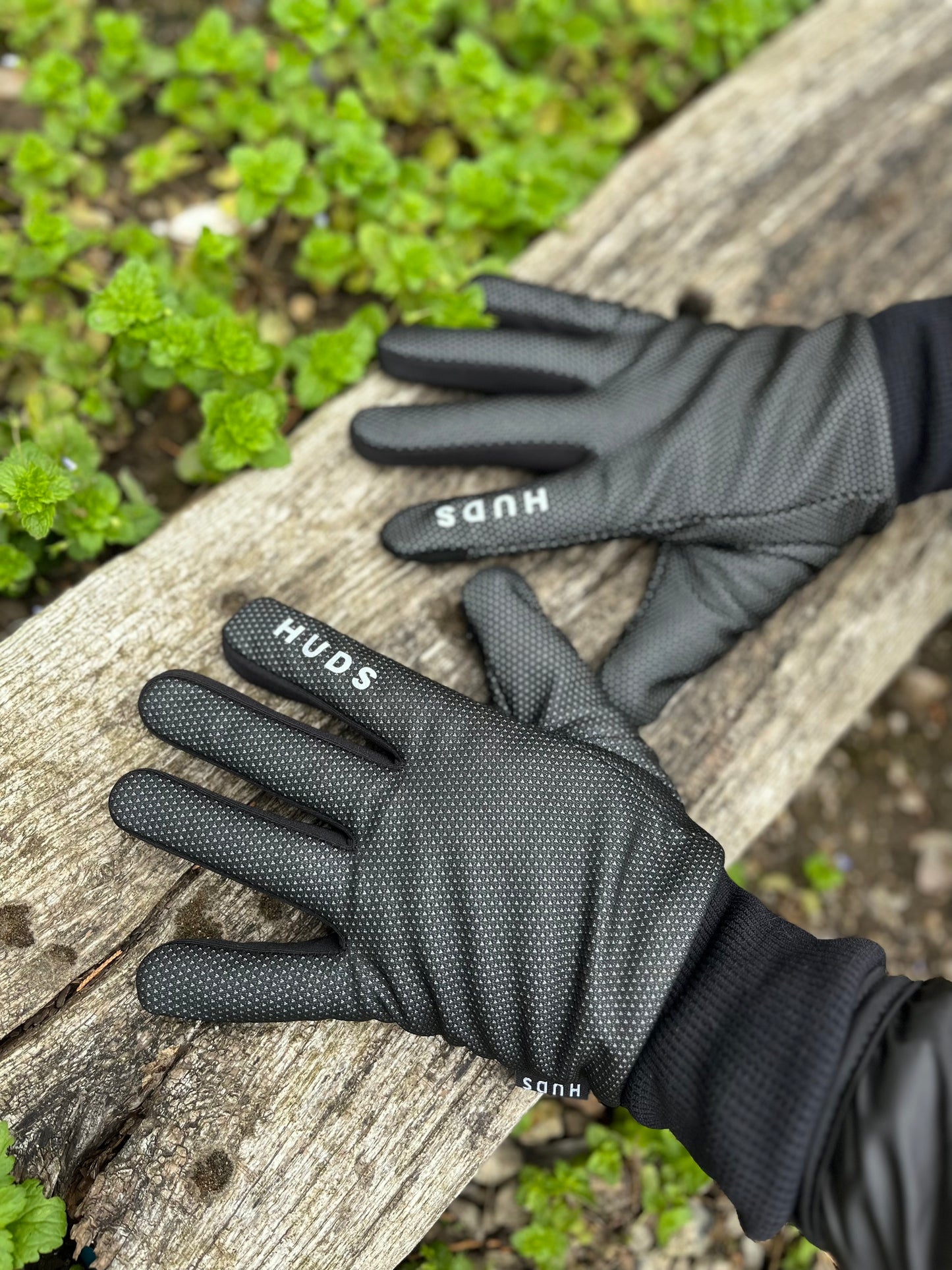 HUDS Wind Stop Thermal Lined Lightweight Warm Cycling Winter Gloves