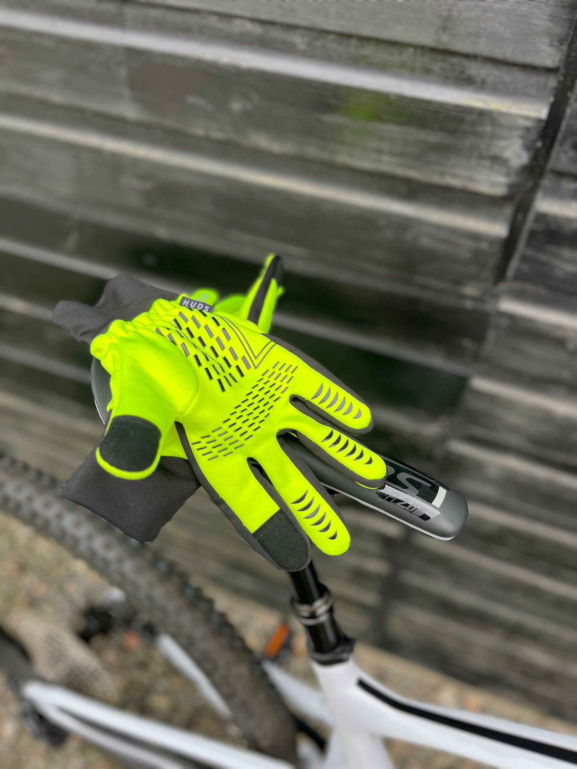 HUDS Water Resistant Cycling Winter Gloves