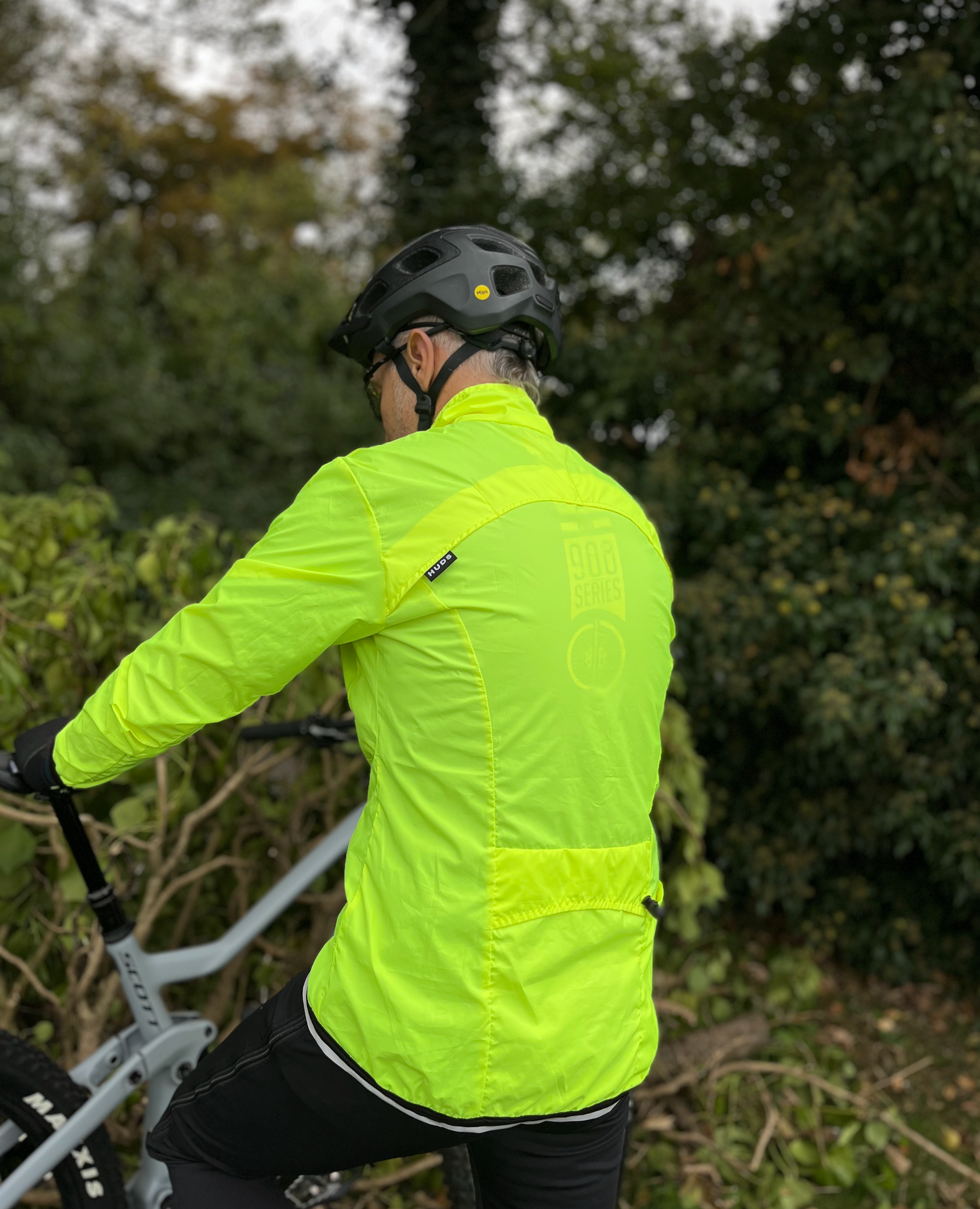 HUDS Super Waterproof Packable Lightweight Jacket 140g | Yellow